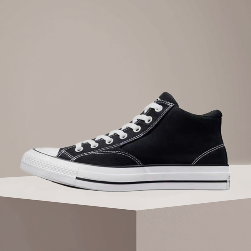 Converse Shoes Chuck Taylor All Star - รองเท้าผ้าใบคอนเวิร์ส ชัค เทย์เลอร์ ออลสตาร์ มิดท็อป–สีดำ/ขาว,ดีไซน์สไตล์เรโทร,โครงสร้างทนทาน&Unisex A00811C